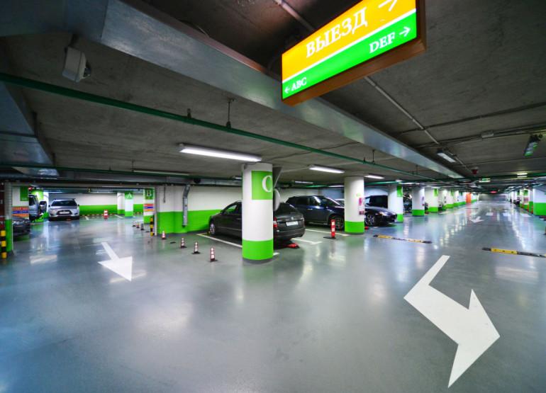 Смоленский Пассаж: Вид паркинга